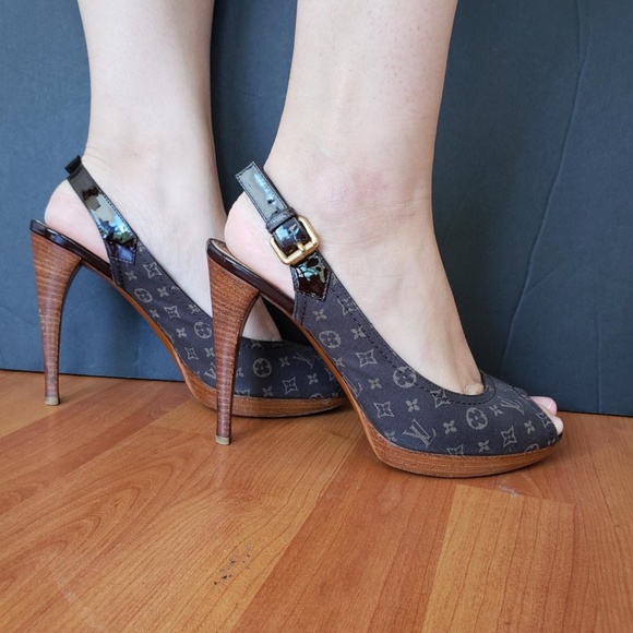 Louis Vuitton Peekaboo Romance Classic Strap Heels - Picture 1 of 7
